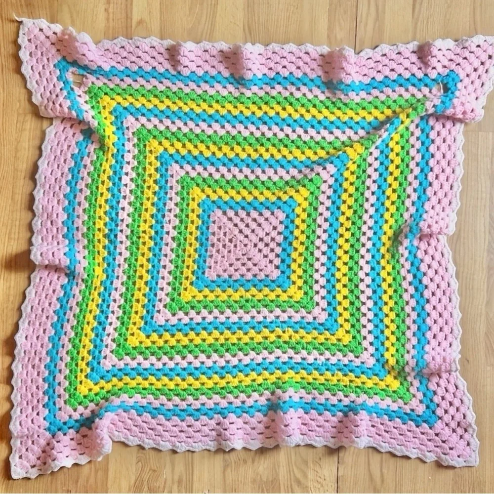 Vintage Crochet Granny Square Afghan Blanket Throw Pastel Colored Quilt